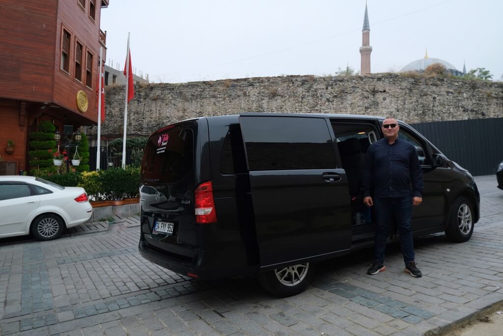Rent A  Car With Driver: Explore Best Of Istanbul